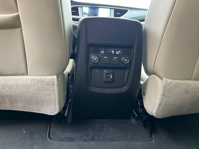 Used 2022 Buick Enclave Essence FWD image 16