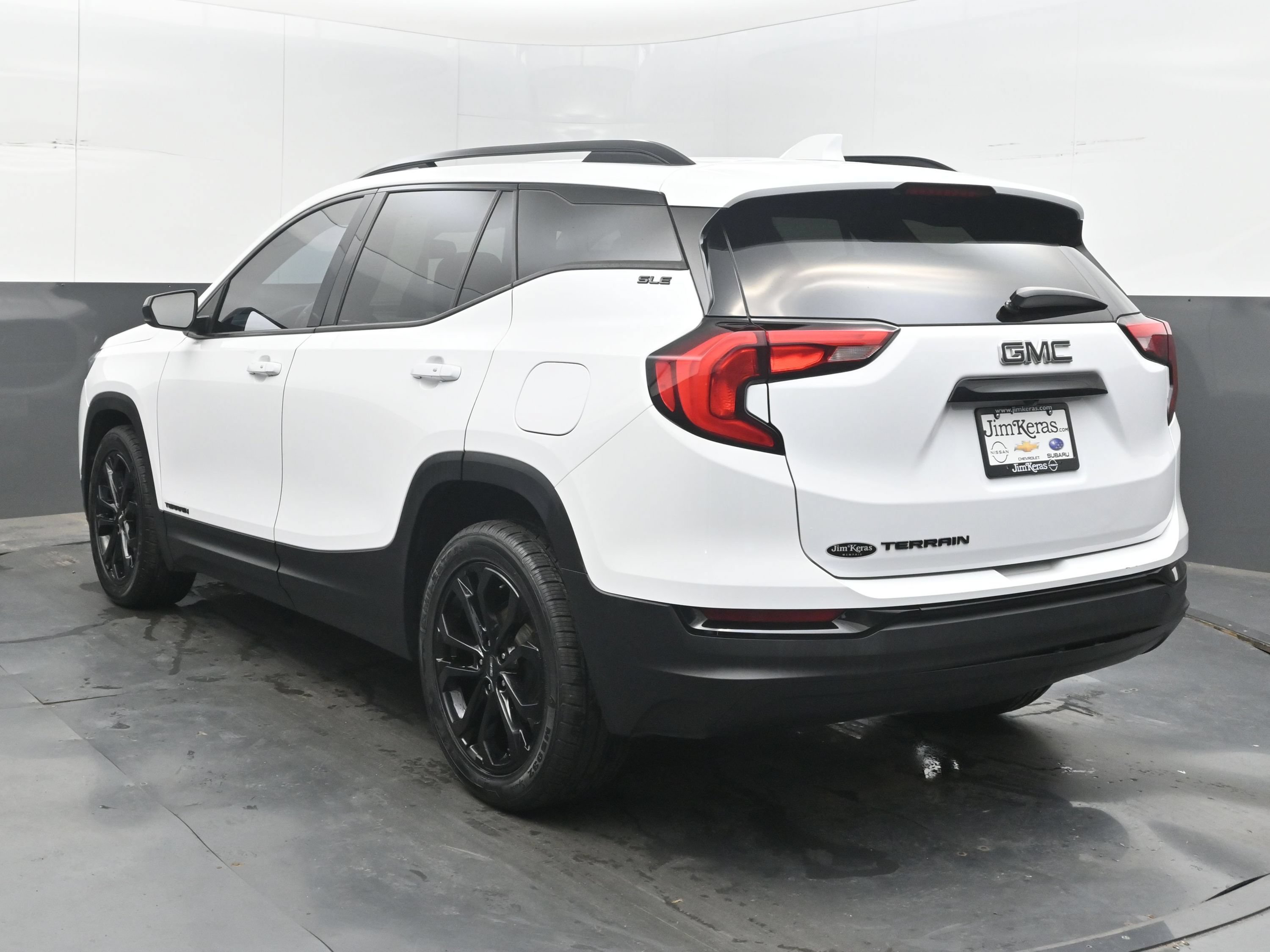 Used 2020 GMC Terrain SLE w/ Driver Convenience Package FWD image 6