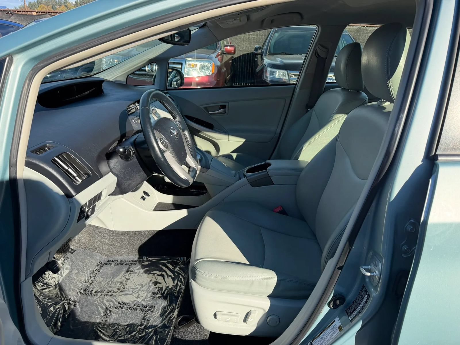 Used 2012 Toyota Prius Four FWD image 9