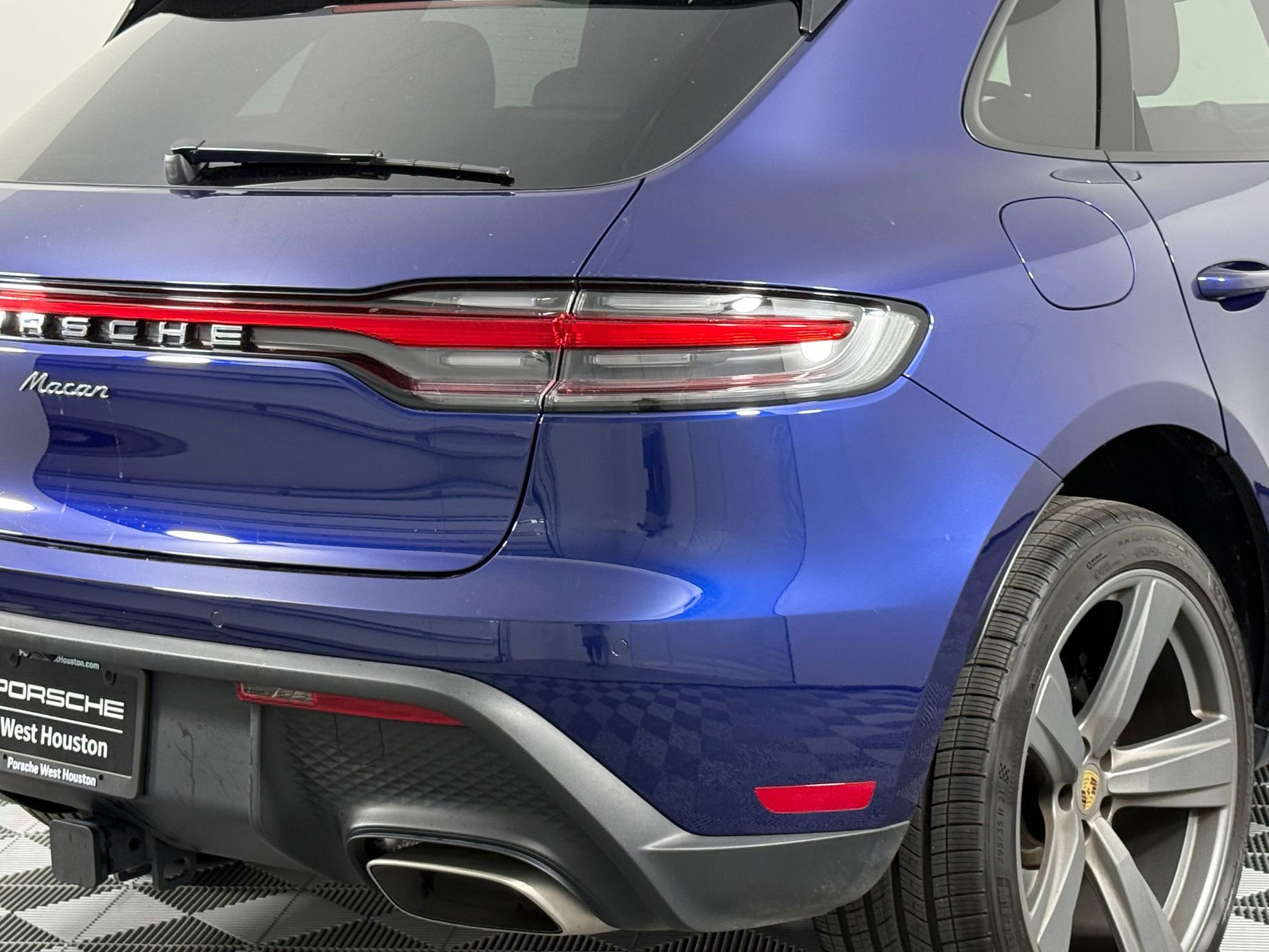 New 2025 Porsche Macan image 13