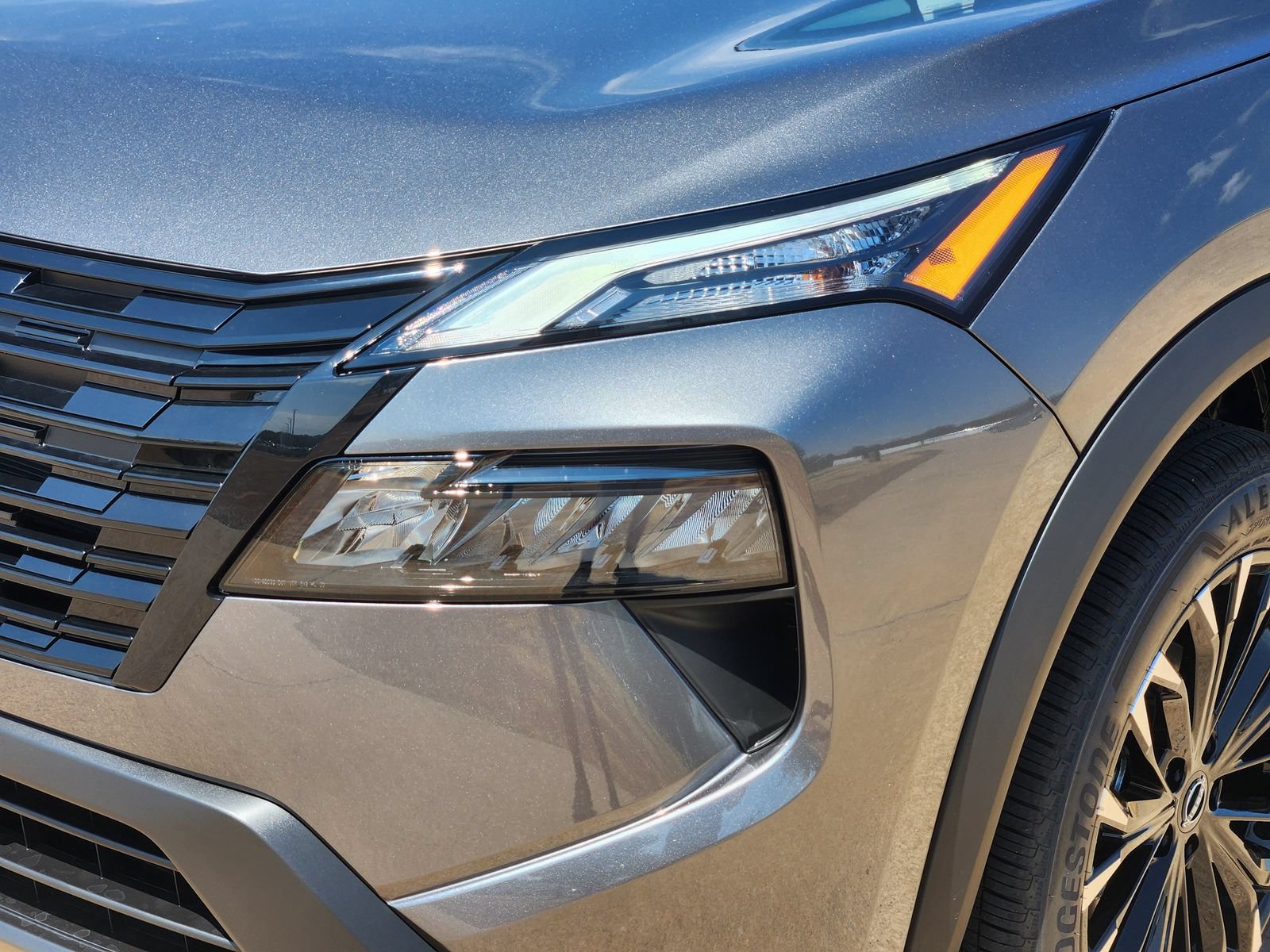 New 2026 Nissan Rogue Dark Armor FWD image 9