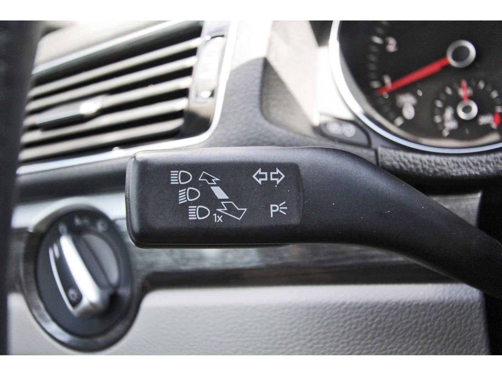 Used 2017 Volkswagen Passat 1.8T SE image 17