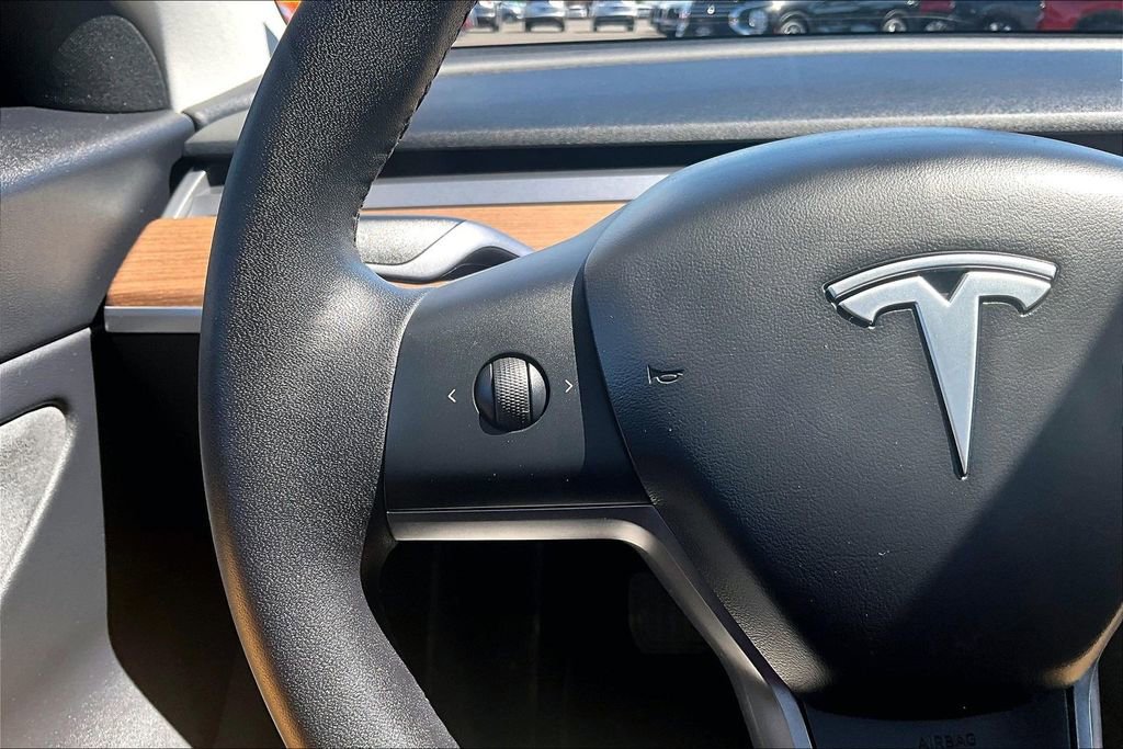 Used 2020 Tesla Model 3 Long Range AWD/4WD image 18