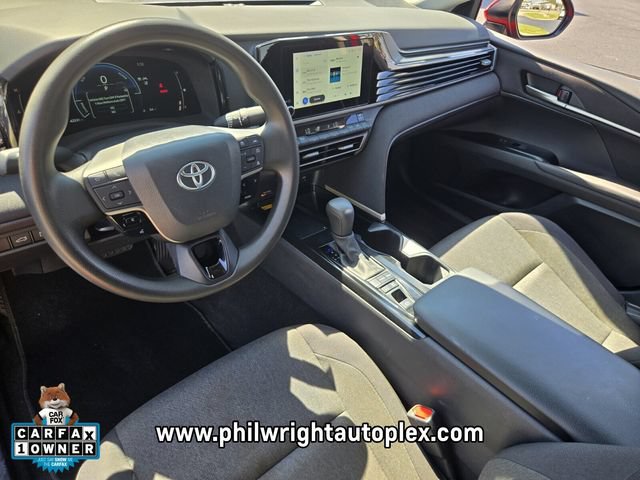 Used 2025 Toyota Camry LE FWD image 10