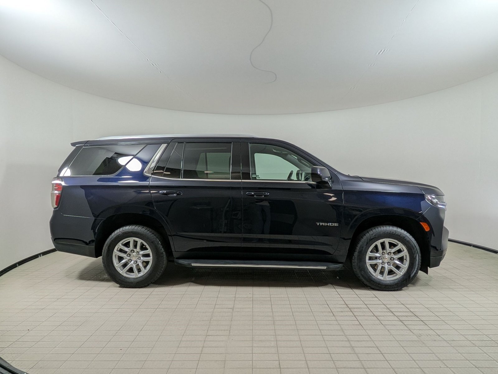 Used 2023 Chevrolet Tahoe LT AWD/4WD image 8