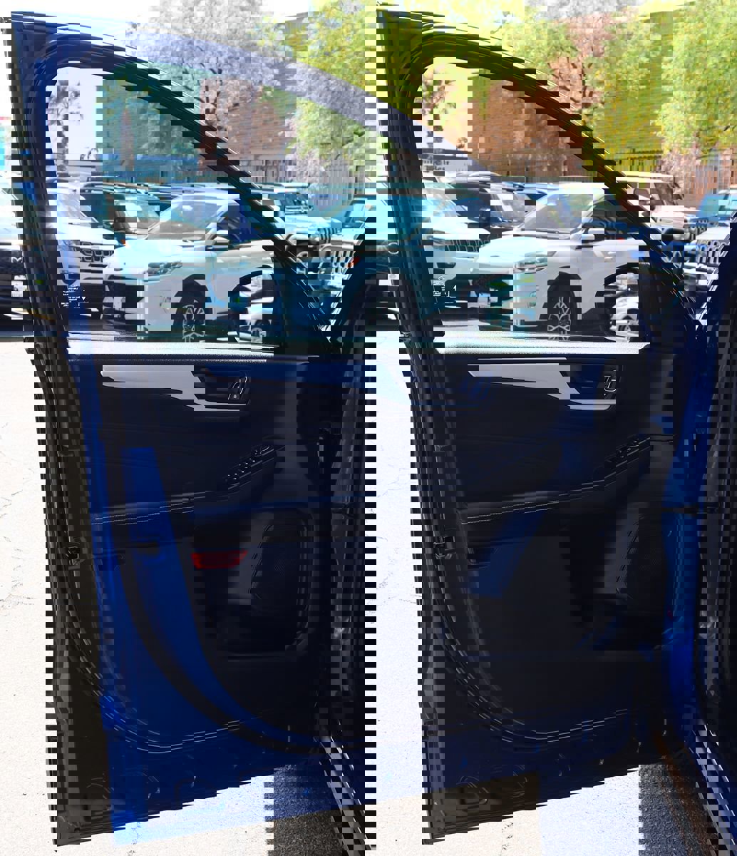 Used 2022 Ford Escape SE image 36