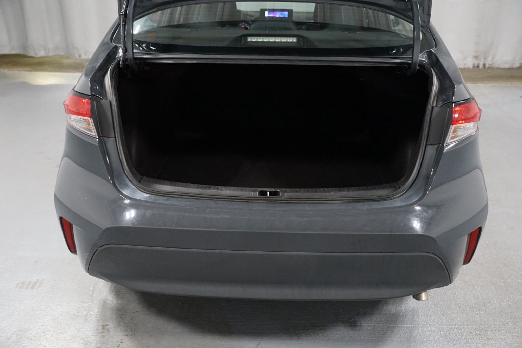 Certified 2024 Toyota Corolla LE FWD image 31
