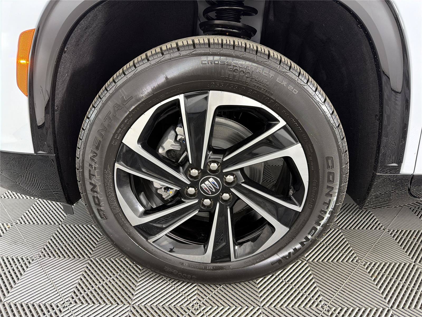 New 2026 Buick Enclave Sport Touring w/ Power Package FWD image 9