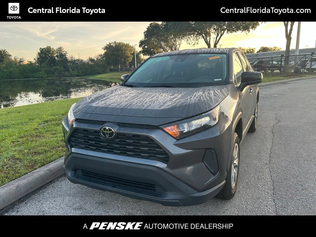 Used 2022 Toyota RAV4 LE FWD image 1