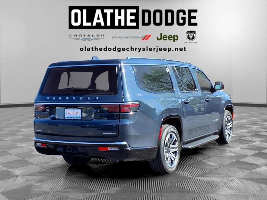 Used 2023 Jeep Wagoneer L Series II AWD/4WD image 29
