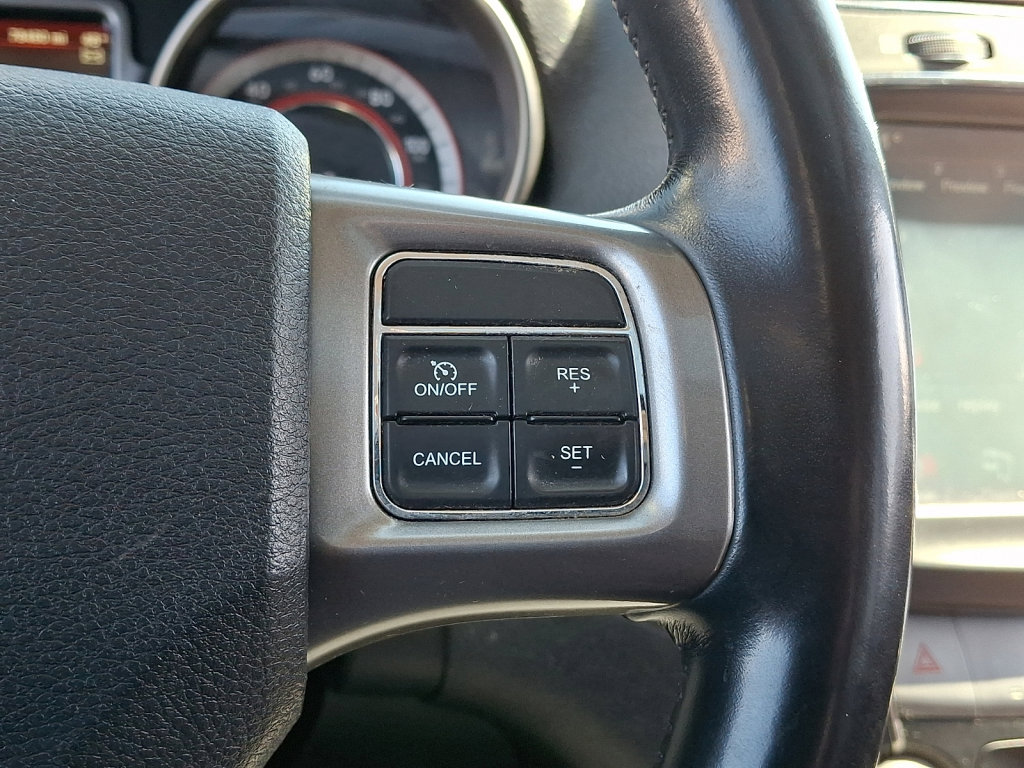 Used 2020 Dodge Journey Crossroad image 28