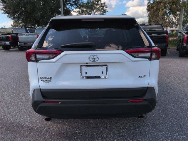 Certified 2023 Toyota RAV4 XLE w/ Convenience Package FWD image 5