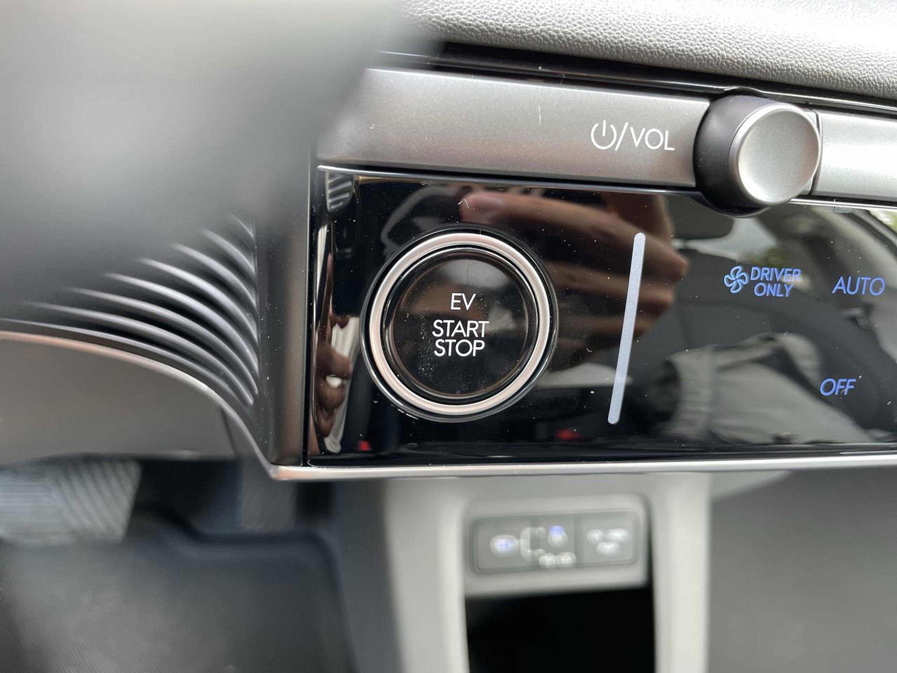 New 2025 Hyundai Ioniq 5 SEL image 22