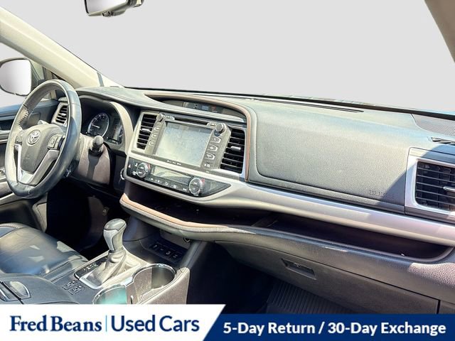 Used 2016 Toyota Highlander XLE AWD/4WD image 38