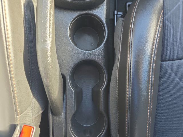 Used 2021 Chevrolet Trax LT w/ LT Convenience Package image 31