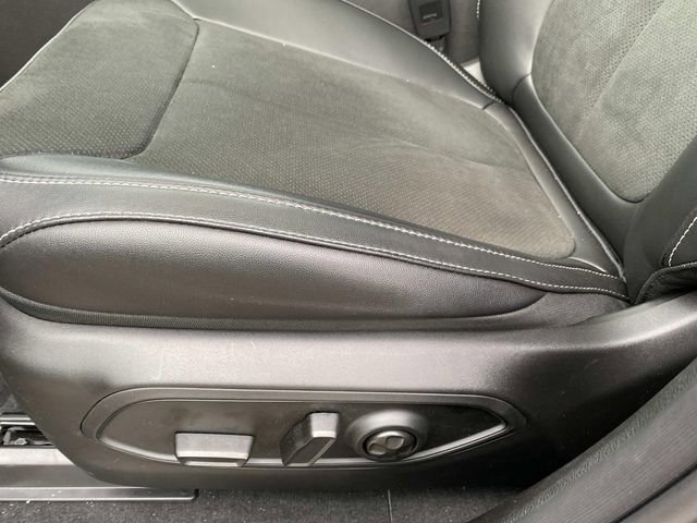 New 2026 Jeep Grand Cherokee Altitude image 10