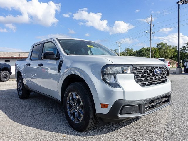 New 2025 Ford Maverick XLT w/ XLT Luxury Package image 10