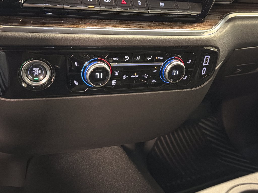 Used 2024 GMC Sierra 1500 Elevation AWD/4WD image 36