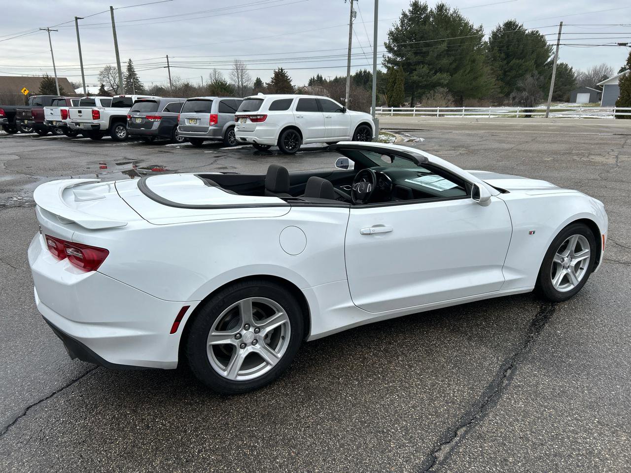 Used 2020 Chevrolet Camaro LT image 11