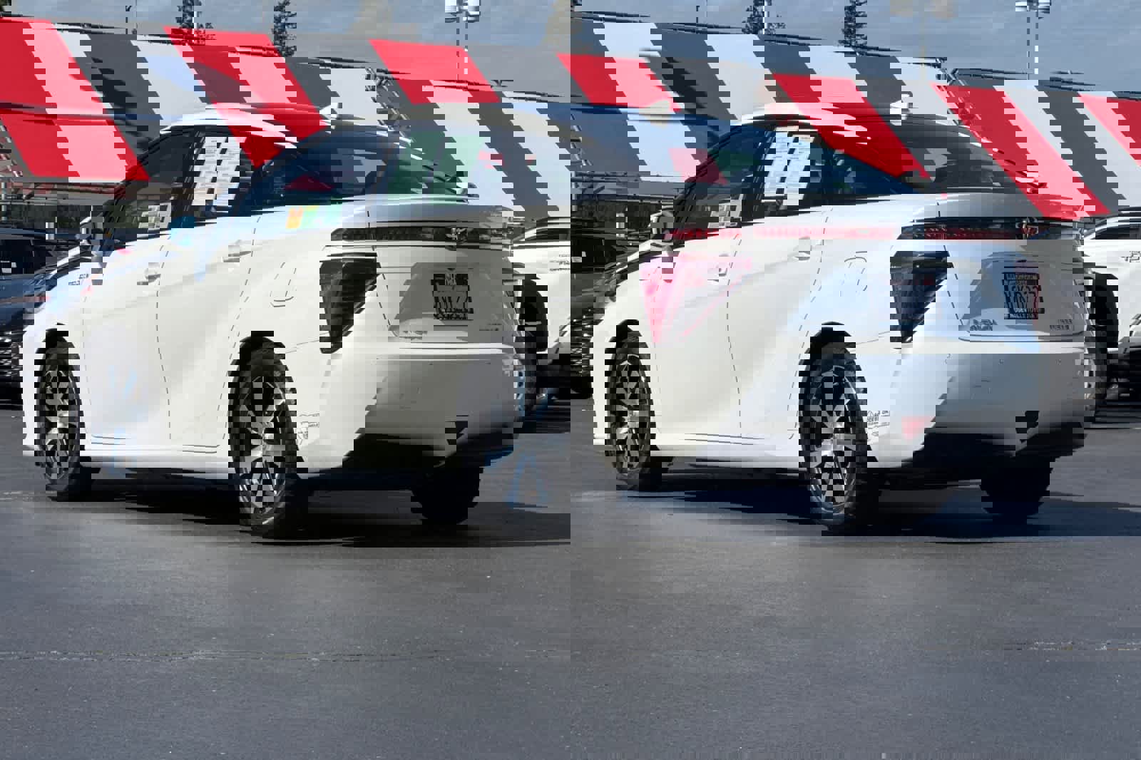 Used 2016 Toyota Mirai image 7