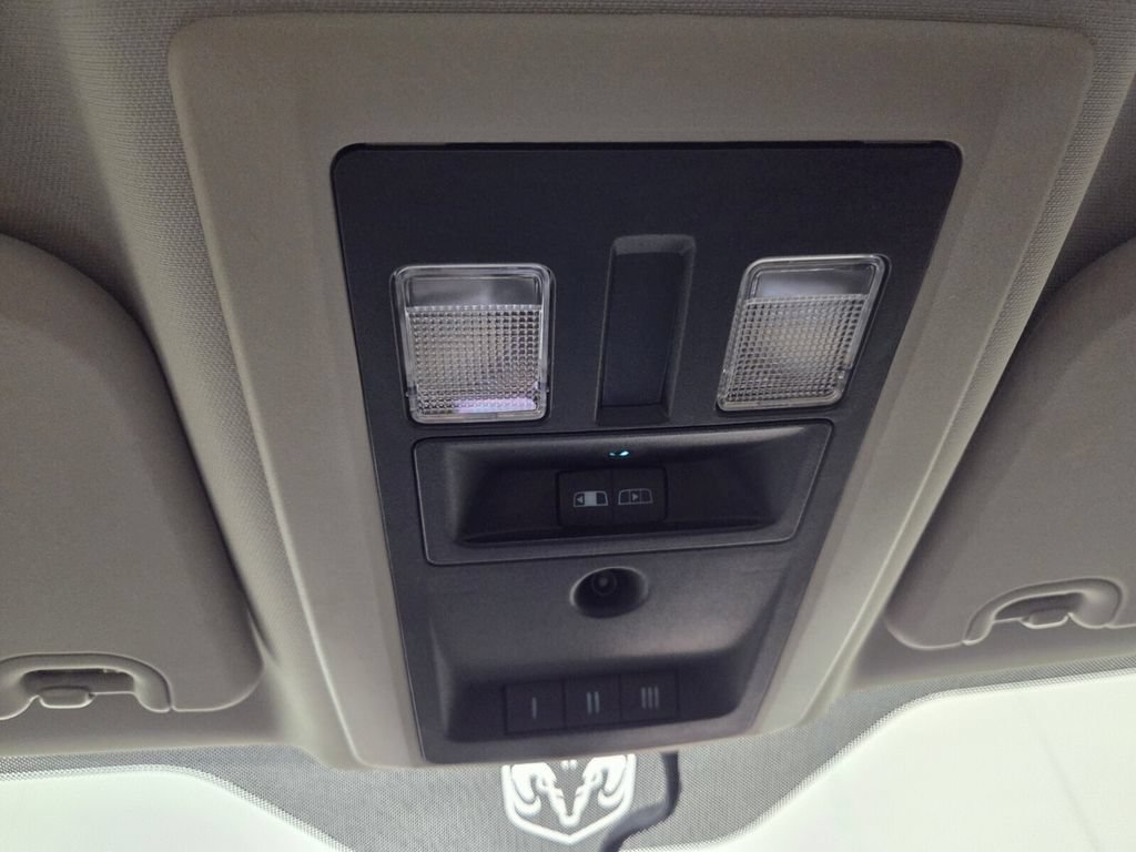 Used 2009 Dodge Ram 1500 Truck Laramie RWD image 16
