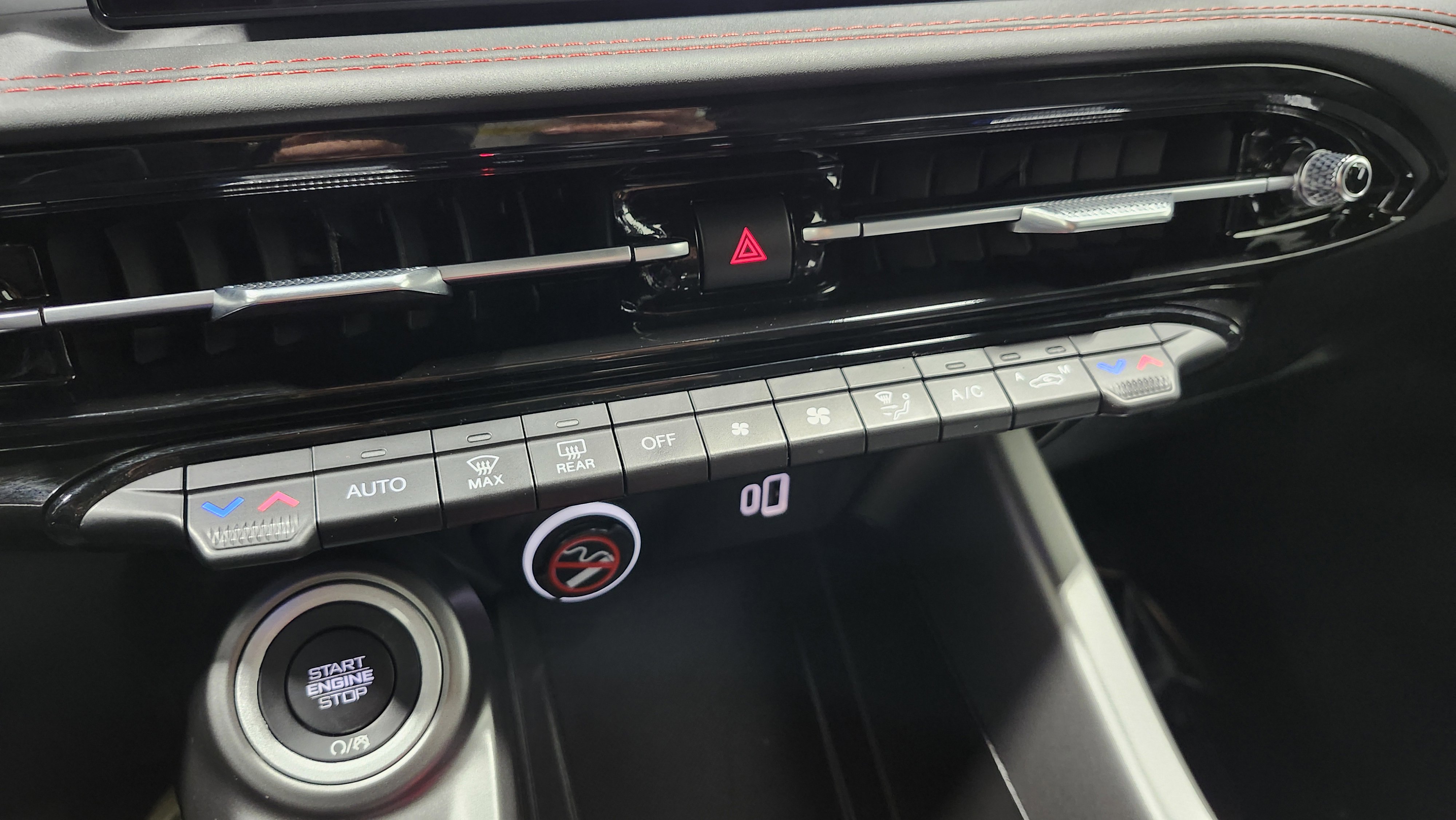 Used 2024 Dodge Hornet R/T image 33