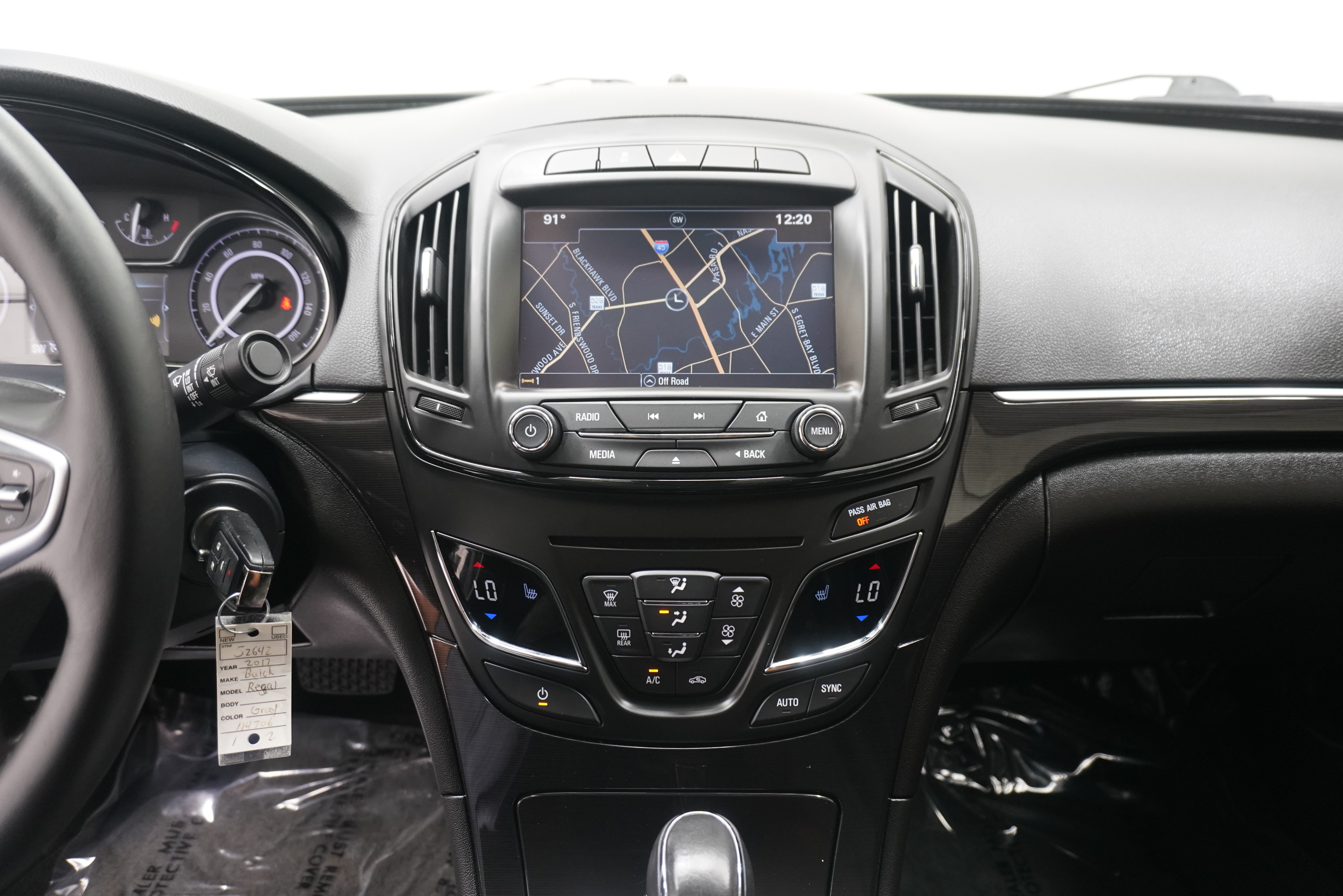 Used 2017 Buick Regal Sport Touring FWD image 19