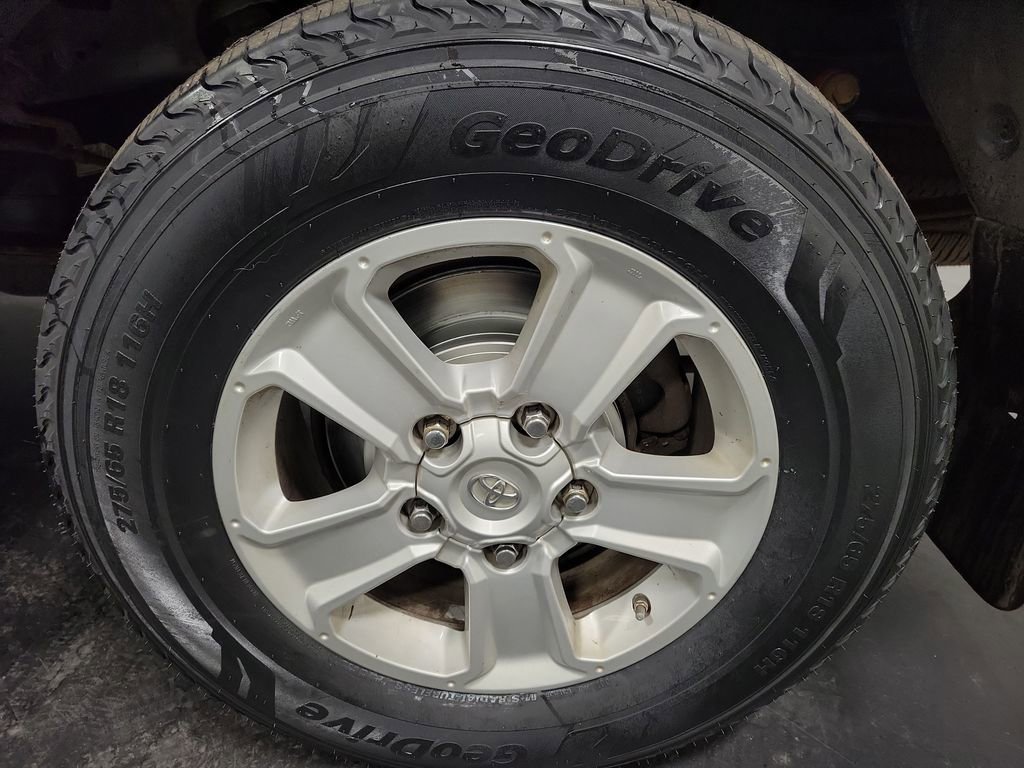 Used 2014 Toyota Tundra SR5 image 10