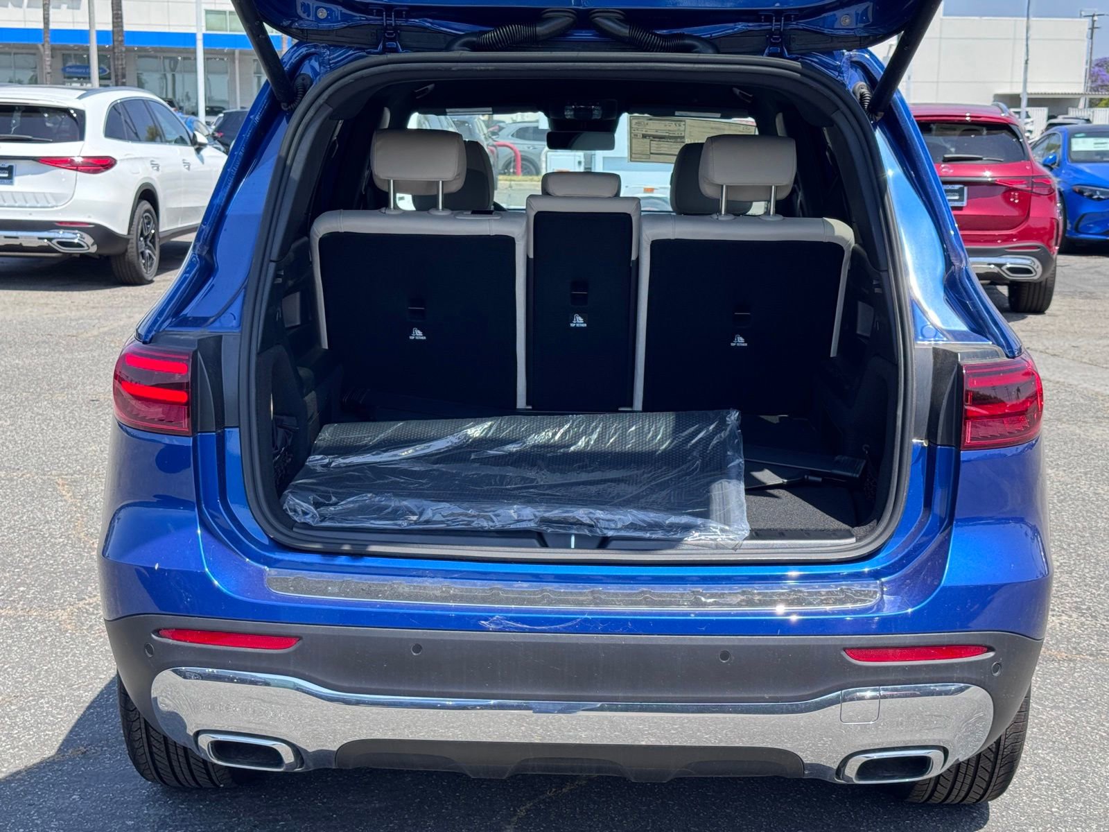 New 2025 Mercedes-Benz GLB 250 4MATIC image 15