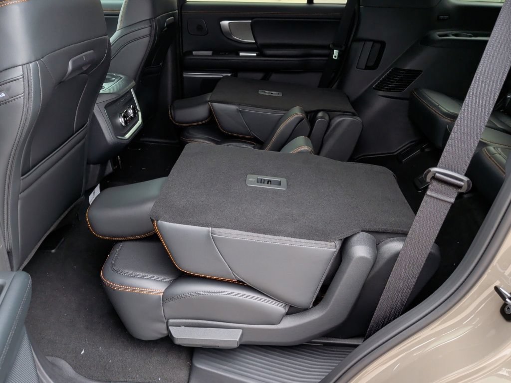 New 2027 Ford Expedition Tremor w/ Driver's Package AWD/4WD image 40