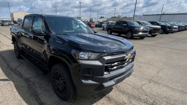 New 2026 Chevrolet Colorado W/T w/ WT Custom Package AWD/4WD image 4