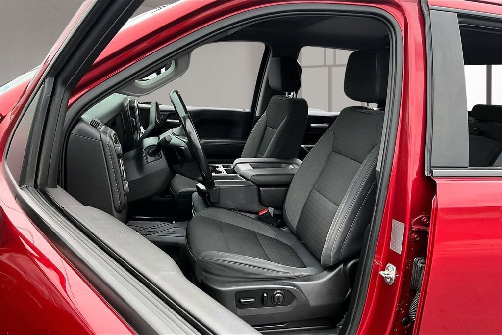 Used 2019 Chevrolet Silverado 1500 RST image 26