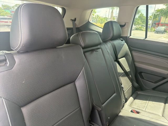 Used 2023 Volkswagen Atlas SEL R-Line AWD/4WD image 12