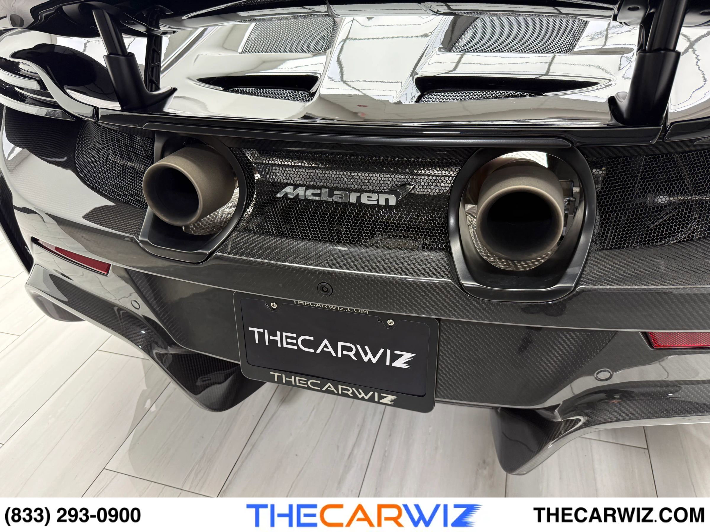 Used 2016 McLaren 675LT Spider image 29