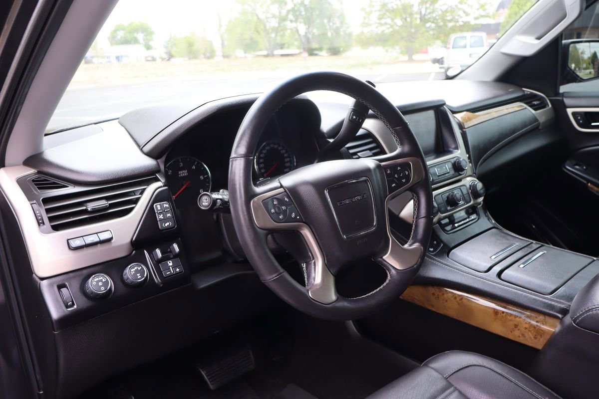 Used 2017 GMC Yukon Denali w/ Open Road Package AWD/4WD image 15