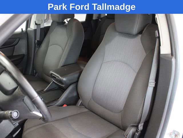 Used 2016 Chevrolet Traverse LT w/ Style and Technology Package image 12