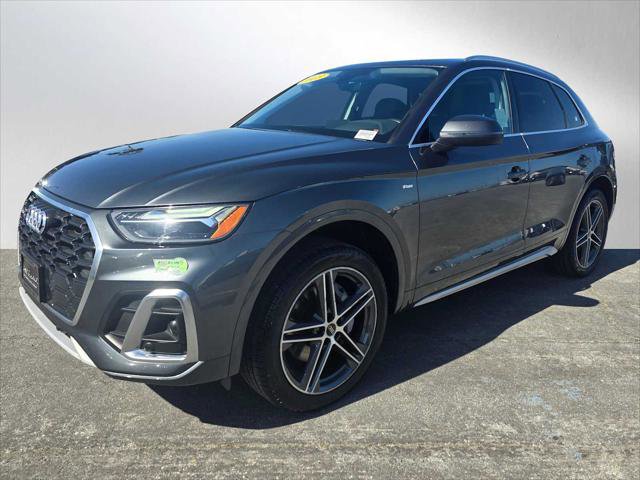 Used 2023 Audi Q5 e Premium w/ Convenience Package image 7