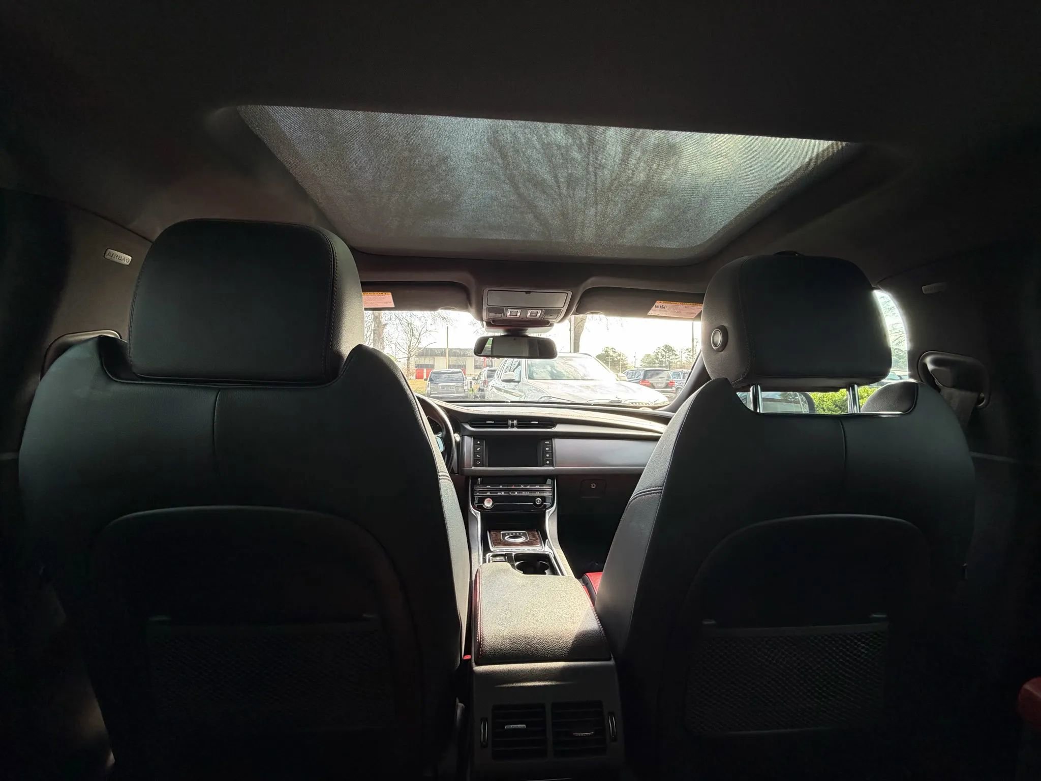 Used 2017 Jaguar XF R-Sport image 20