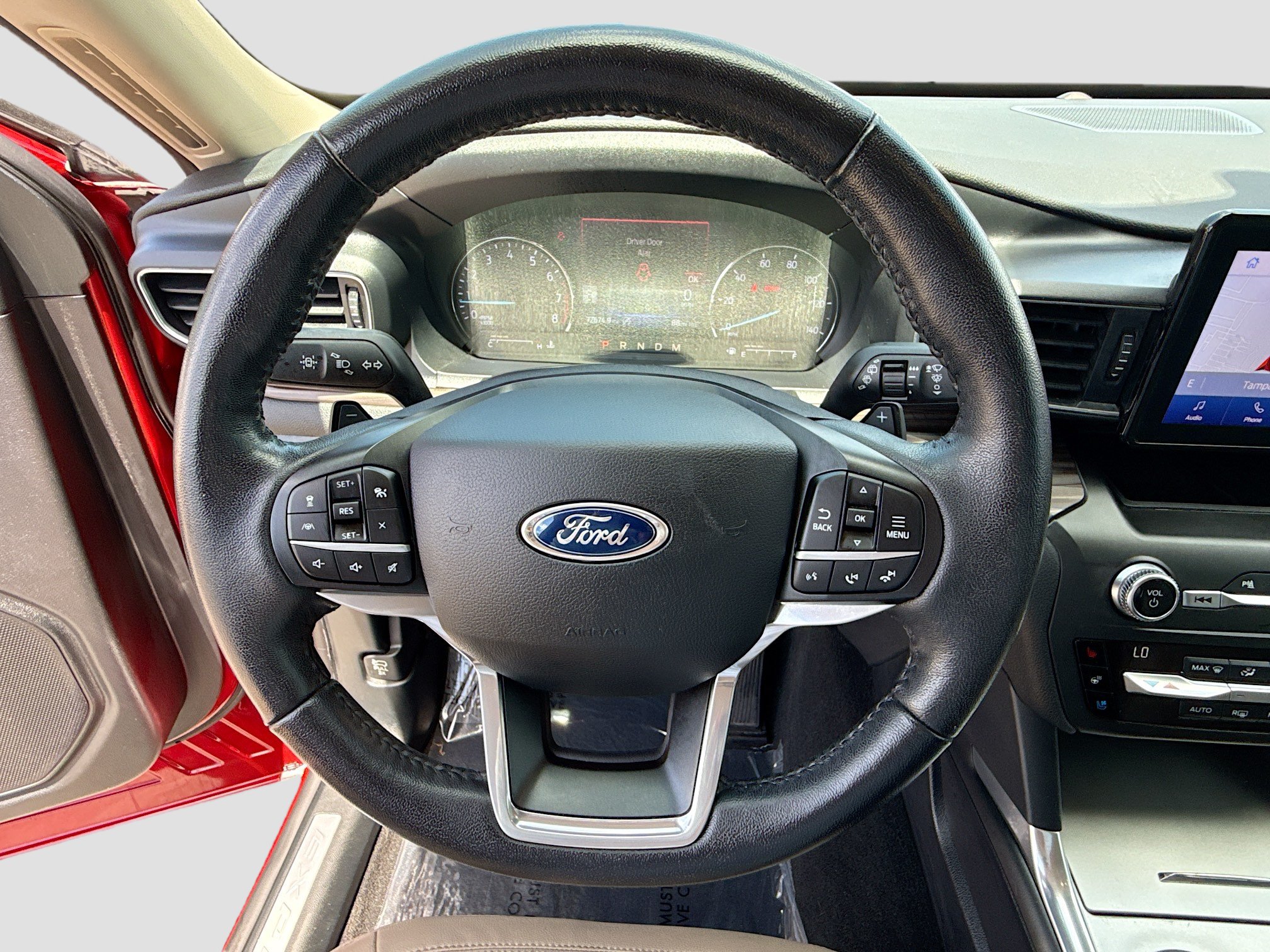 Used 2020 Ford Explorer Limited w/ Class III Trailer Tow Package RWD image 41