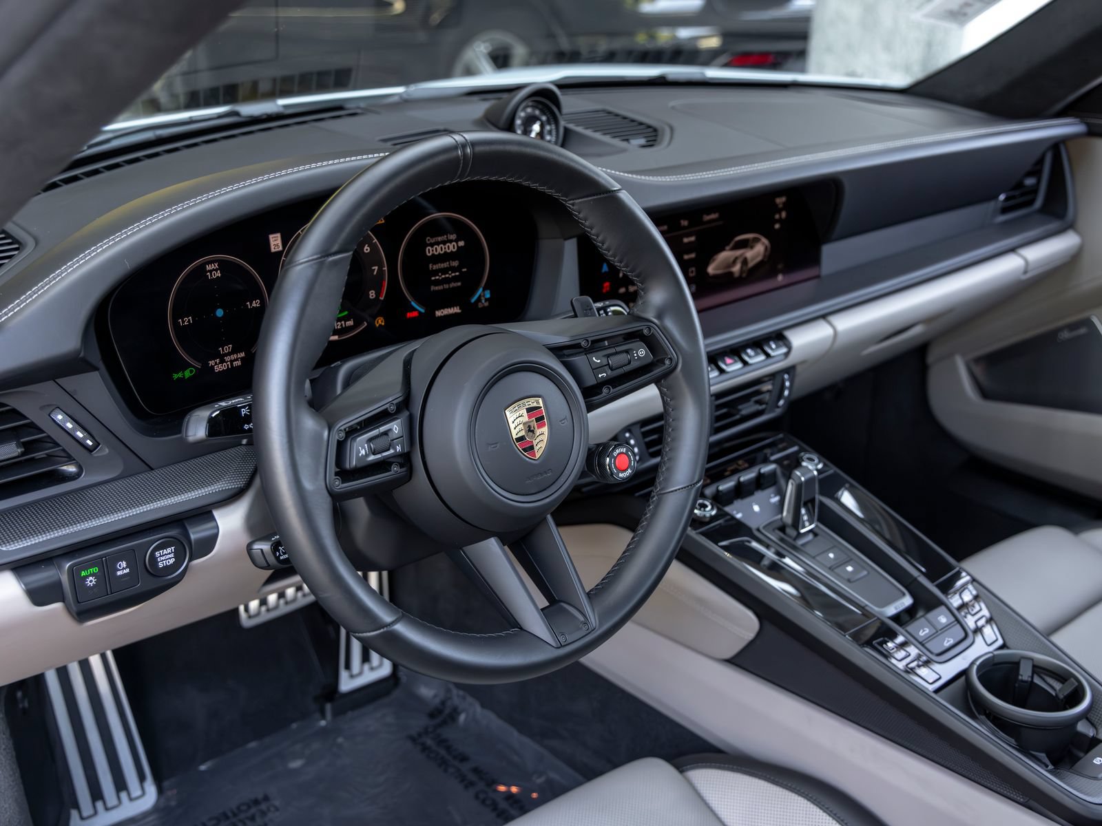 Certified 2025 Porsche 911 Carrera 4 GTS AWD/4WD image 4