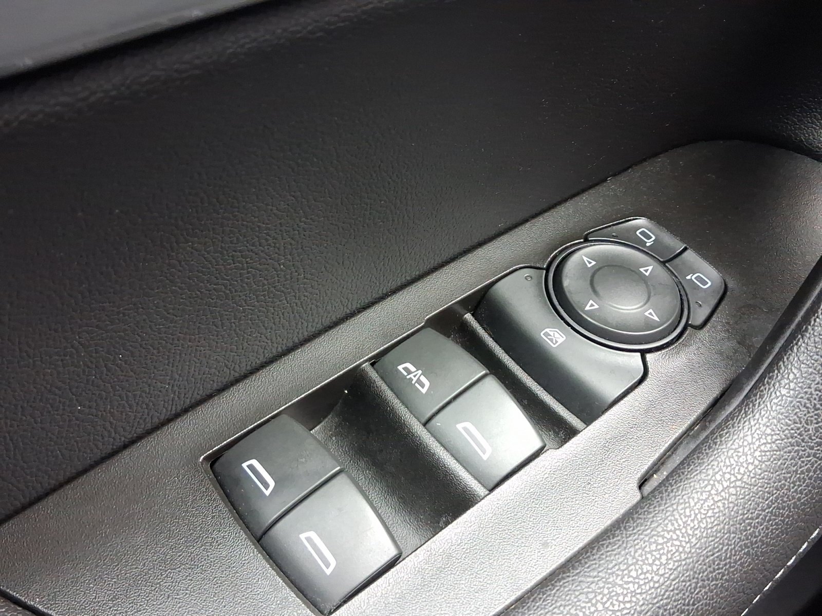 Used 2020 Chevrolet Blazer LT AWD/4WD image 13