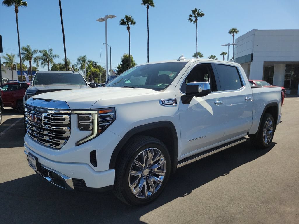 Used 2024 GMC Sierra 1500 Denali RWD image 2