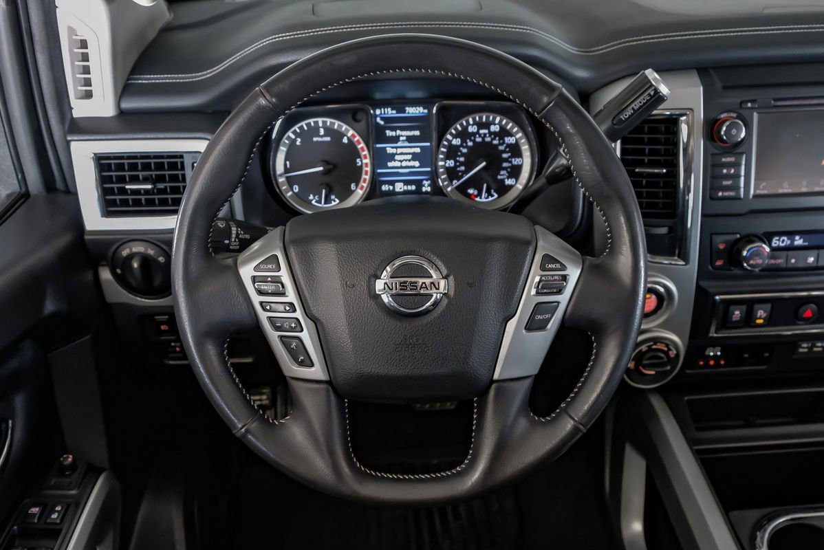Used 2019 Nissan Titan PRO-4X image 14