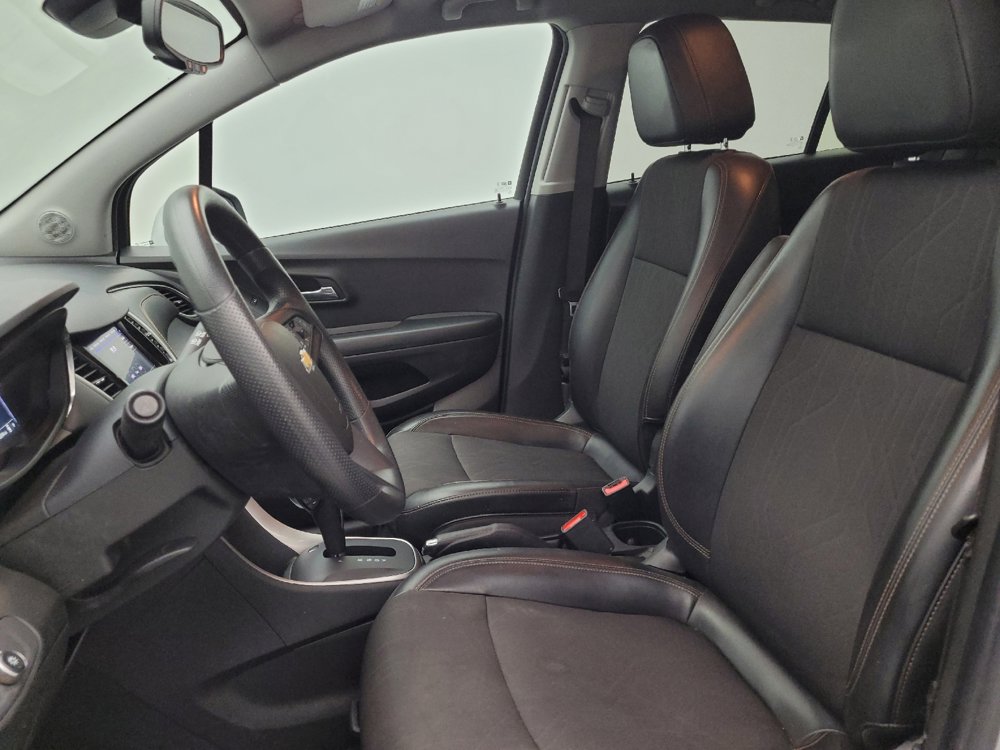 Used 2021 Chevrolet Trax LT FWD image 17