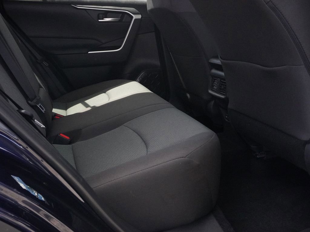 Used 2025 Toyota RAV4 XLE image 23