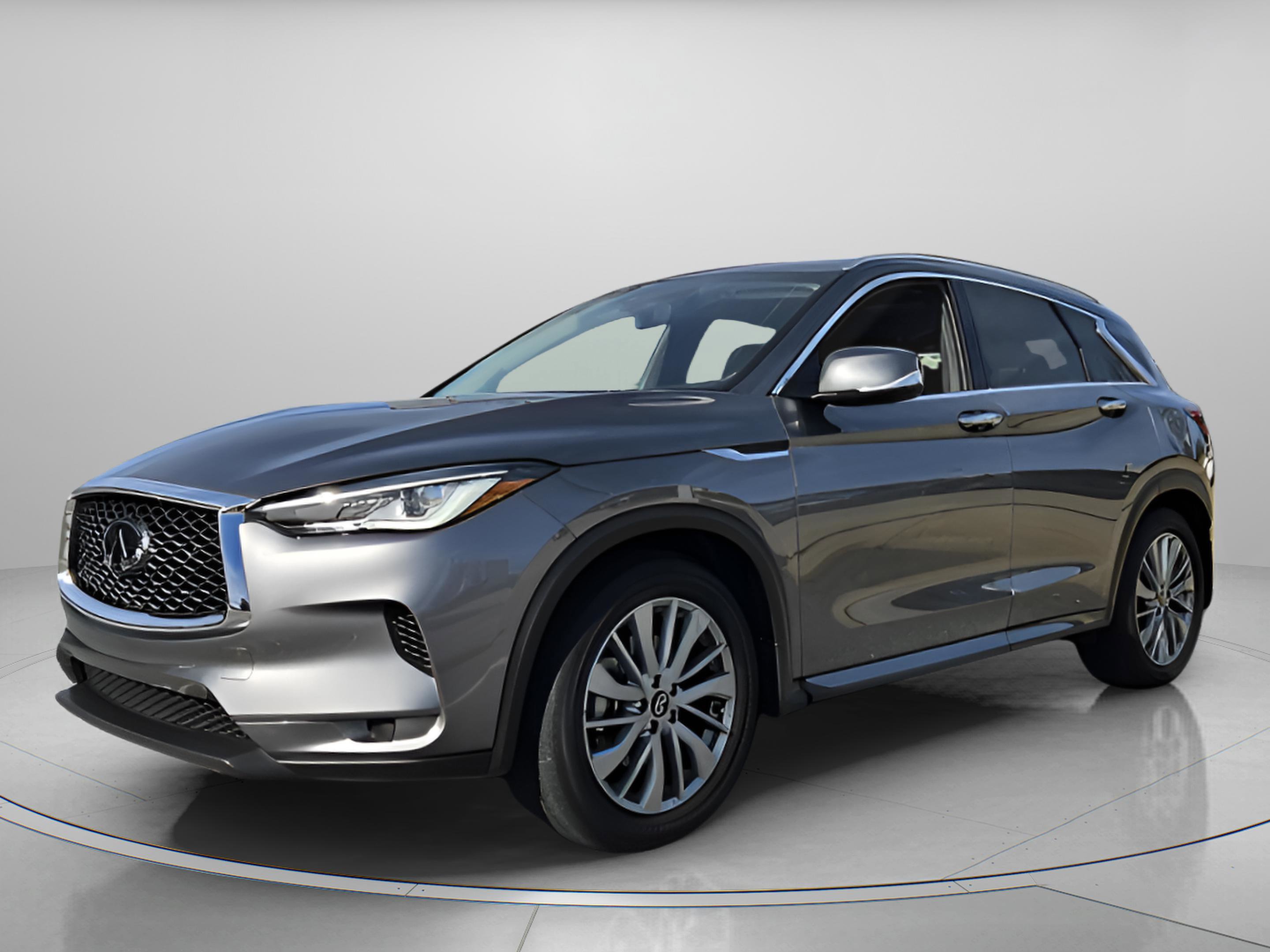 Certified 2025 INFINITI QX50 Luxe image 2