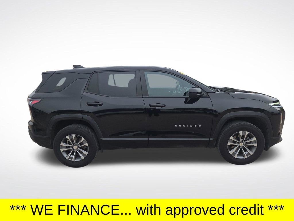 Used 2025 Chevrolet Equinox LT FWD image 7