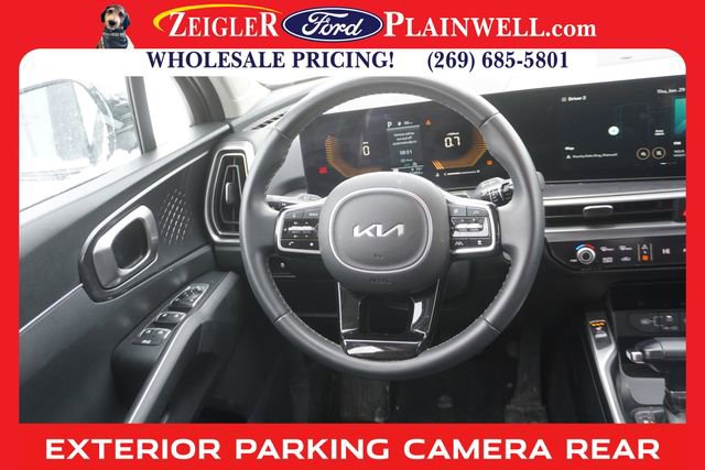 Used 2024 Kia Sorento S image 10