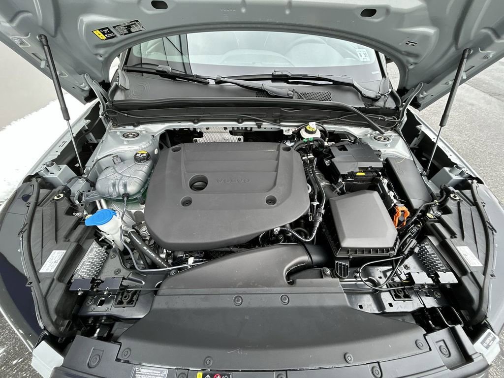 New 2026 Volvo XC40 B5 Ultra AWD/4WD image 14
