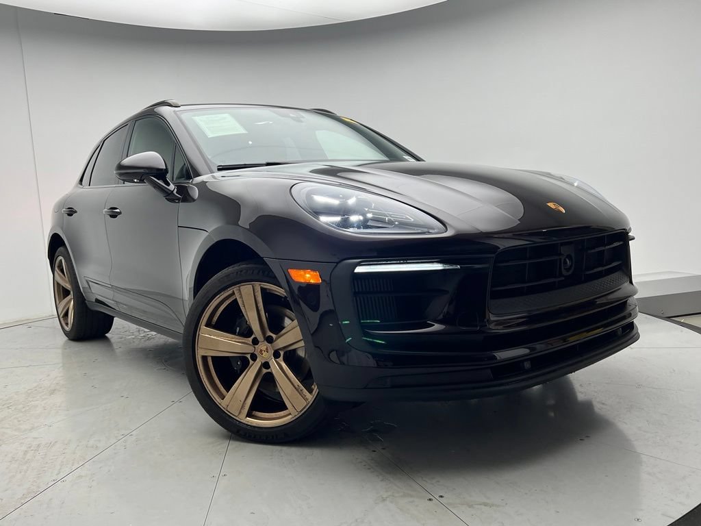 Certified 2024 Porsche Macan S AWD/4WD image 24